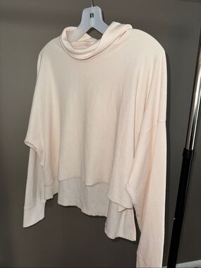 American Eagle Outfitters Cream Cowl Neck Long Sleeve Cropped Top
